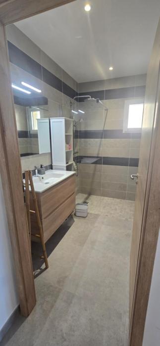 Appartement neuf 4 personnes RDC villa