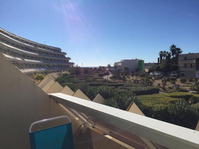 PUZZLE - Studio Héliopolis L 86 BY AGN- 4 personnes