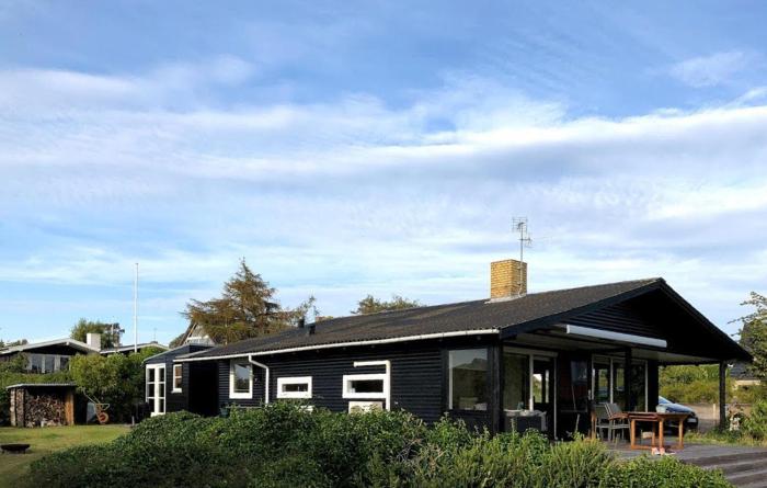 Gorgeous Home In Assens With Wifi