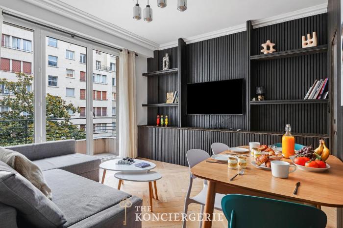 Appartement de prestige avec balcon - Paris 16e