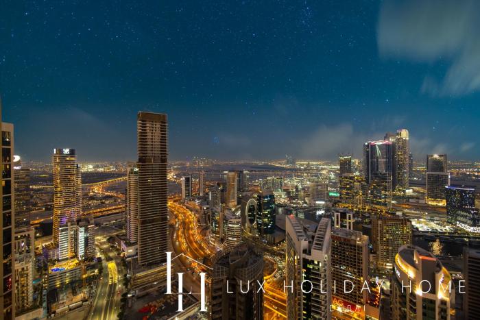 LUX 47th Floor Panoramic View 2BR Downtown