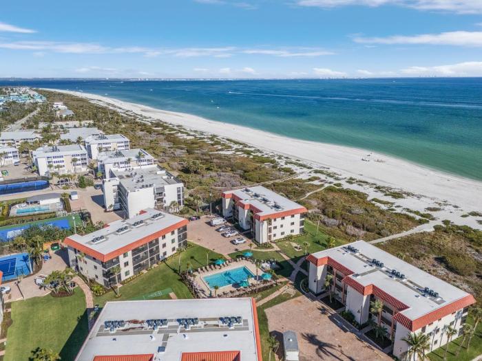 Sandalfoot 5D3 - Oceanfront Sanibel Condo