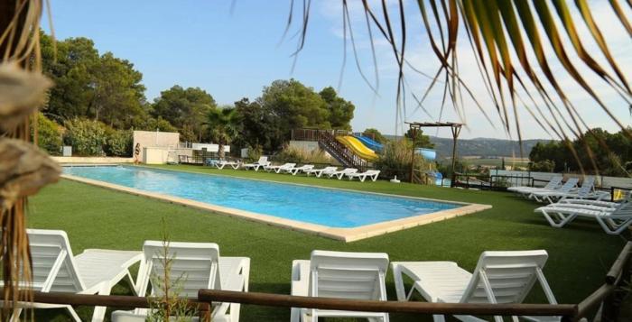 ZEcamping 3 animé avec club enfant toboggans restaurant et piscine