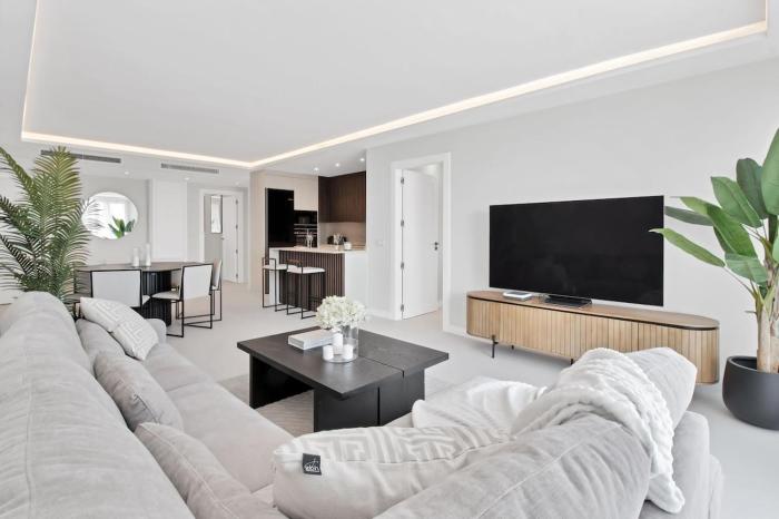 Elegant property in Puerto Banus by EMG HOMES