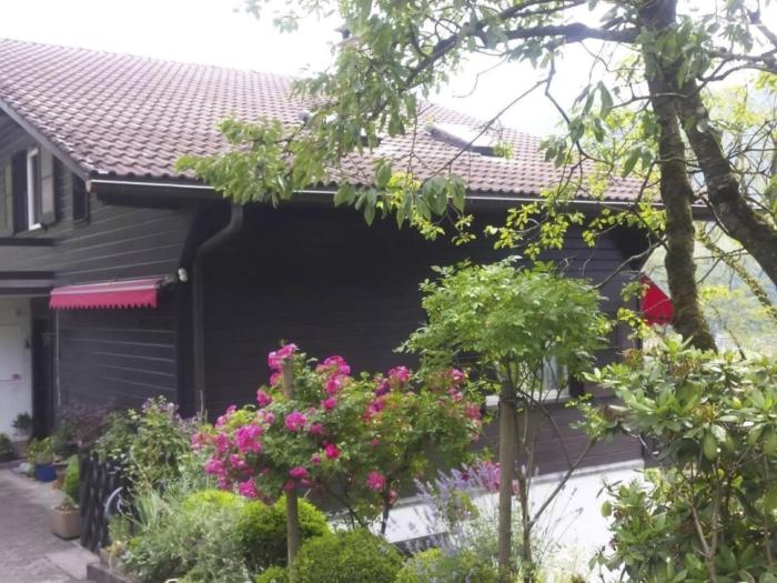 Apartment Charmantes Chalet Apartment mit Aussicht by Interhome