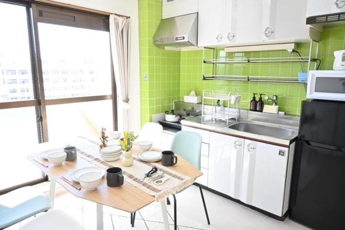 5 minute walk from Tsuruhashi Station!