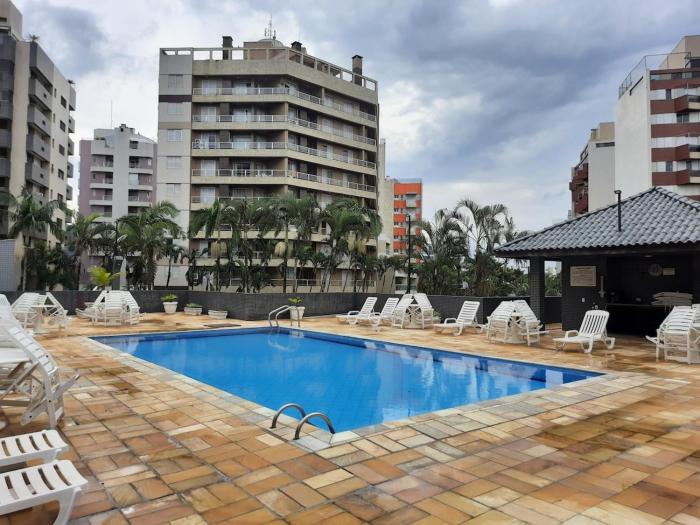 Condomínio Pé na Areia em Caiobá