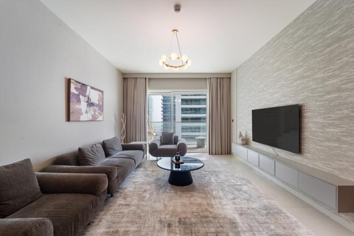 Waterfront 2BR Emaar Beachfront