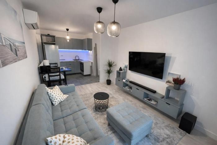 Quiet Modern Apartment with Balcony & Courtyard View