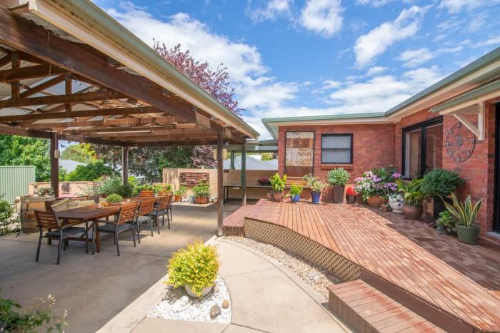 Coorabin -Spacious country home - Pets welcome