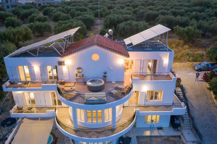 White House Hersonissos