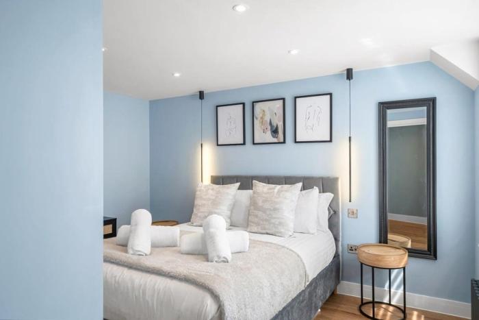 Spacious Apartment 1 Minute from Seafront