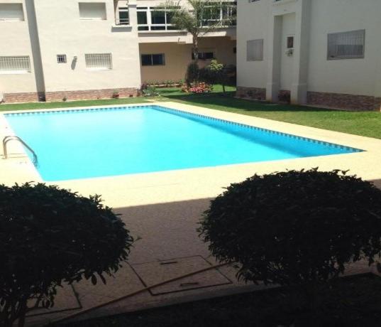 Residence Luxueuse avec 2 Piscines à Harhoura Temara proximité plages princesses & Sables dOr