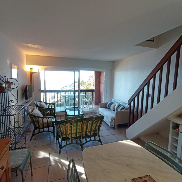 6OLI142 Appartement T3 duplex vue mer