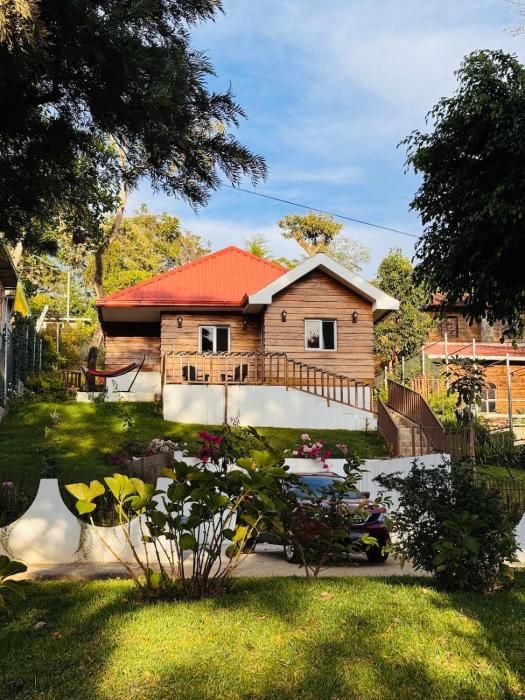 Comfortable Home in Juayúa, Ruta de las Flores