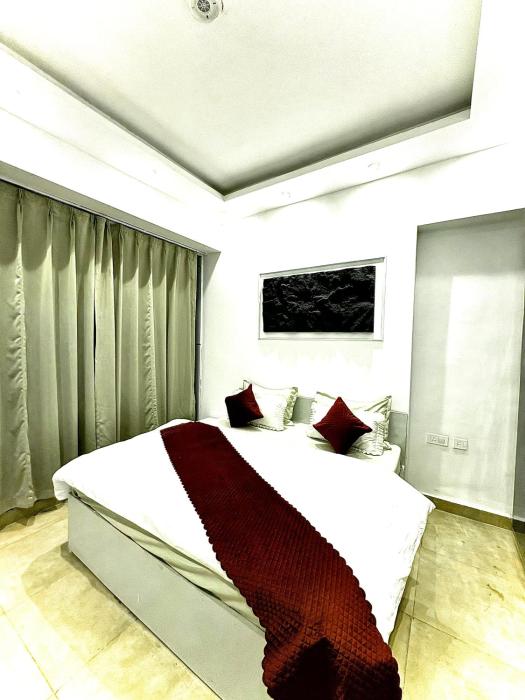 The Luxurious 1Bhk with swimming pool-75