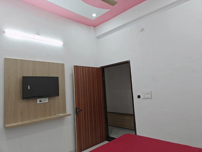 Radharani inn guest house