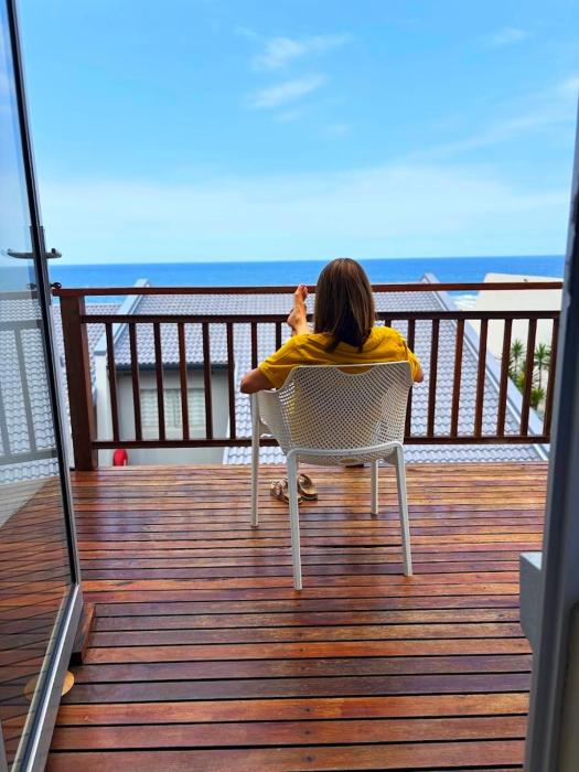 Sea View Escape