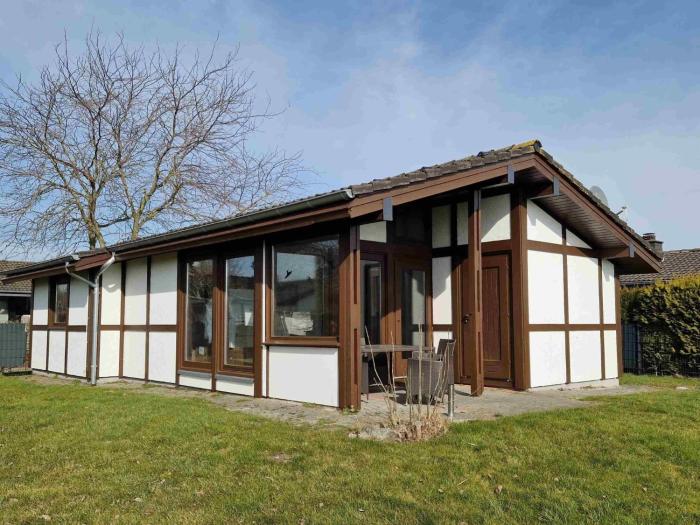 Holiday Home Haus F 21- Randlage mit Wiesenweitblick eingezäu by Interhome