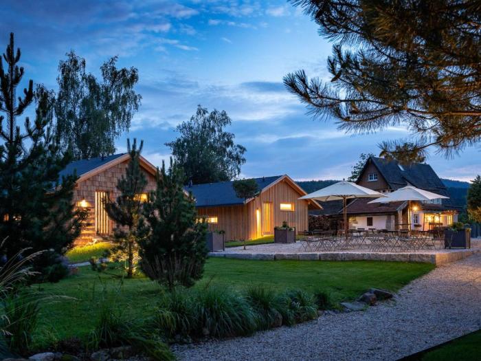 Holiday Home Luxuschalet im Forstgut - Raum für wertvolle Zeit by Interhome