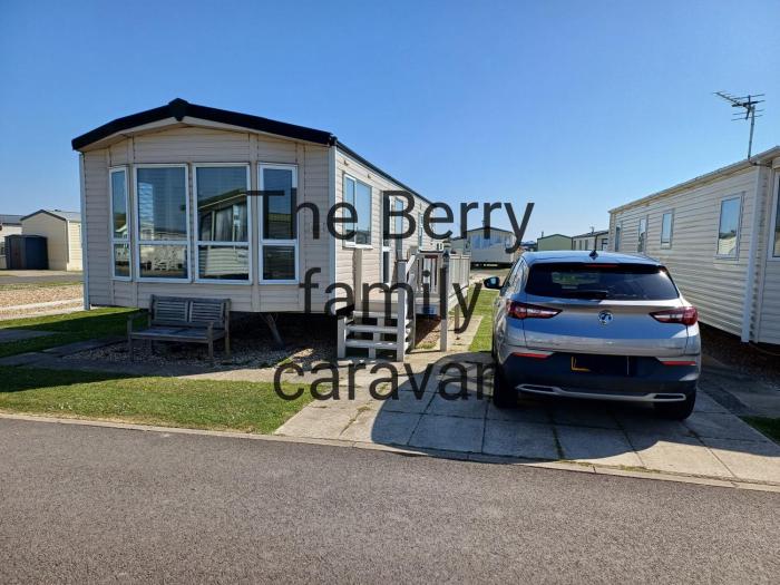 Meadow Lakes Golden Palm Resort