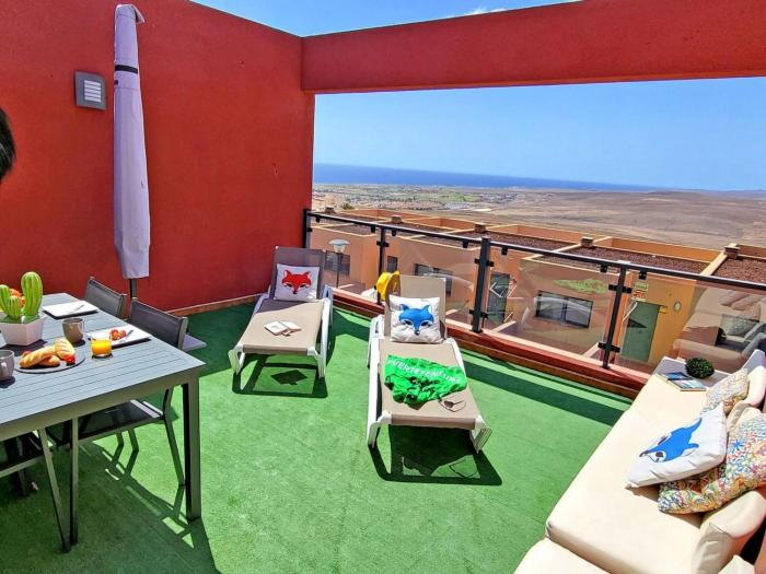 Holiday Home in Castillo Caleta De Fuste mit Großer Terrasse und Panoramablick by Interhome