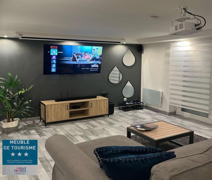 Très bel appartement type loft de 40 m2, classé 3 étoiles dans maison avec parking privatif