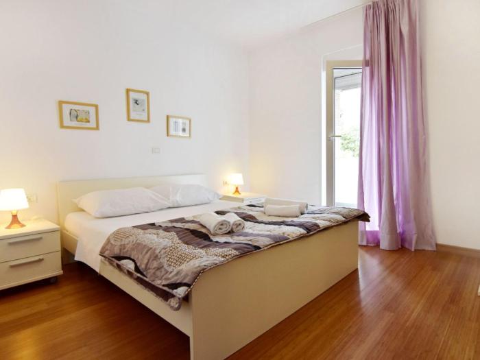 Apartment Apartment mit Pool und Whirlpool in der Nähe des Strandes Umag by Interhome