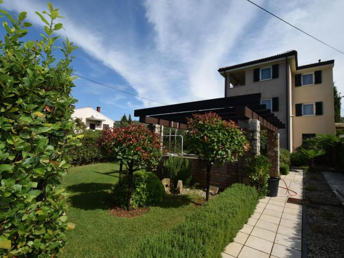 Apartment Ravlic Jelena by Interhome