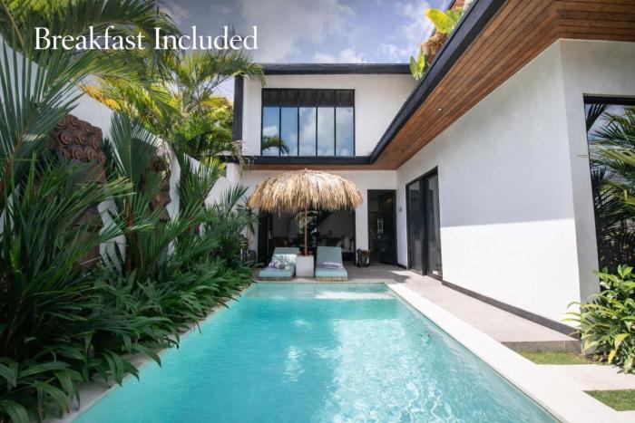 10min Seminyak Villa 2 BR & private pool - Breakfast included