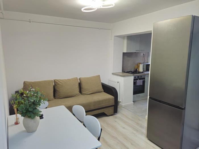 Cosy Apartment with Balcony in Râmnicu Vâlcea
