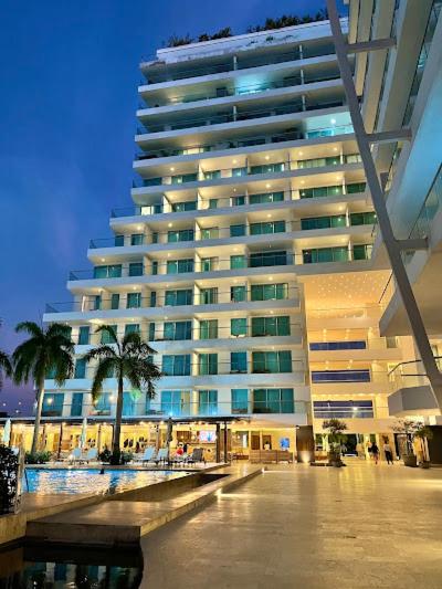 Morros Seaway 935 Apto 806