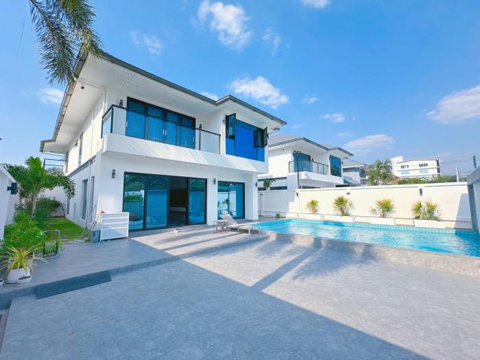 MoonlightBoxHolidayVilla