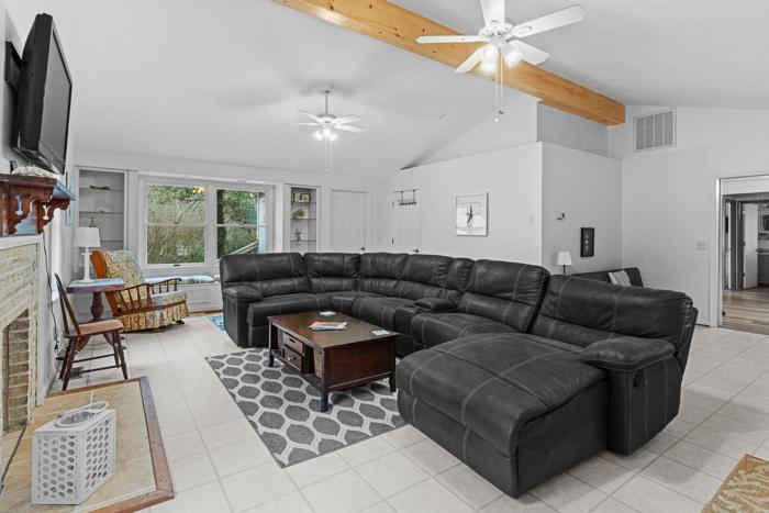 Spacious 5BR One Level Home Near Ocean City