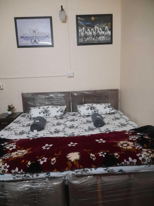 Kashi dham Homestay-Near to Temple and ghats