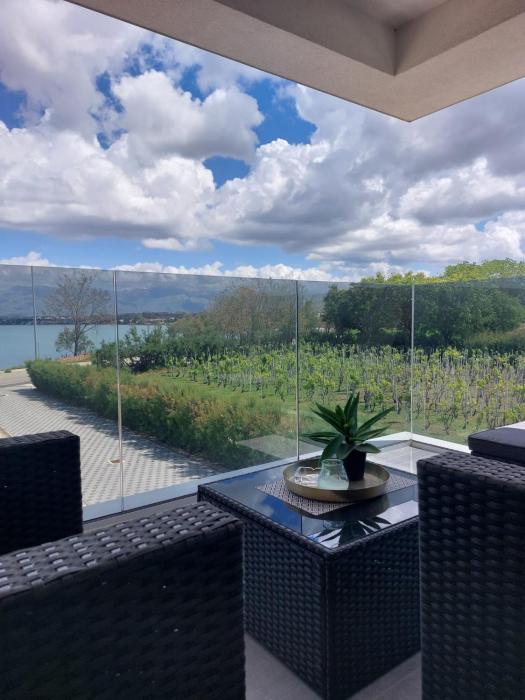 L&L Nin Seabreeze Apartments 2