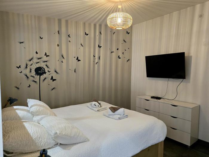 Le Saint Symphorien, parking gratuit privée