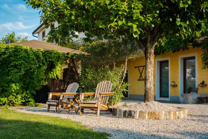 Med oljkami Apartment