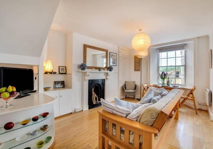 Sundance Cottage Central Fowey with Sea Views