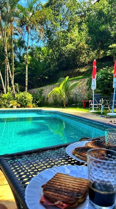 Casa para até 15 pessoas Piscina Privativa Localização central