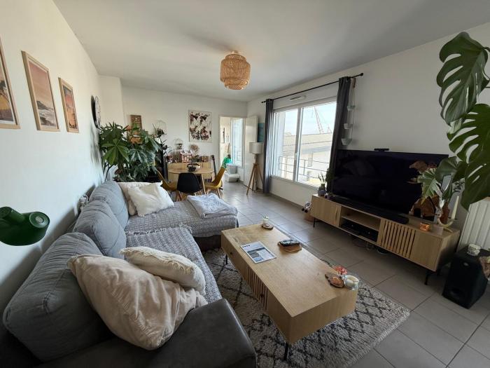 Cité du Vin 2 bedroom apartment - parking space