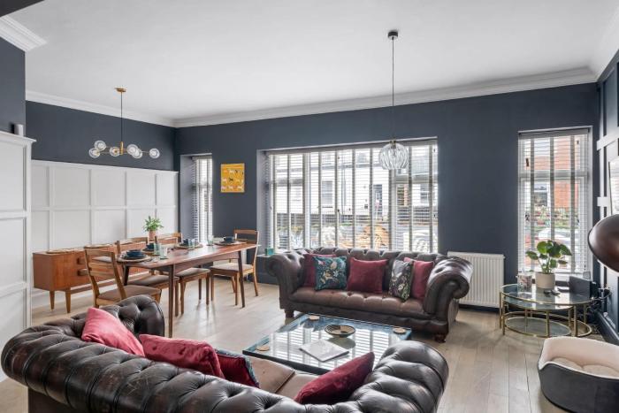 Stylish Apartment with Parking Central Ilfracombe
