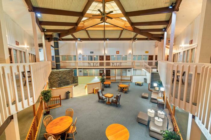 One-Bedroom Apartment in Atrium Building- Roundhouse Residences