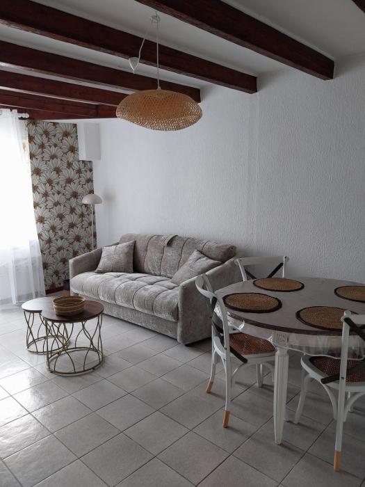 Maisonette Syl -vie