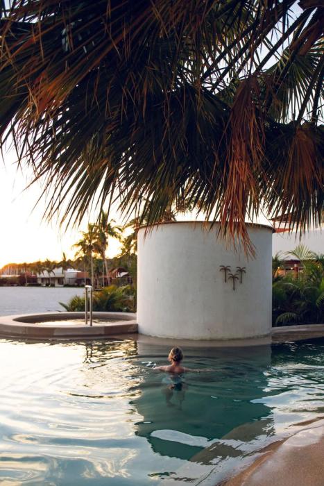 Oceanfront Villa Nautilus with Beach Club Access