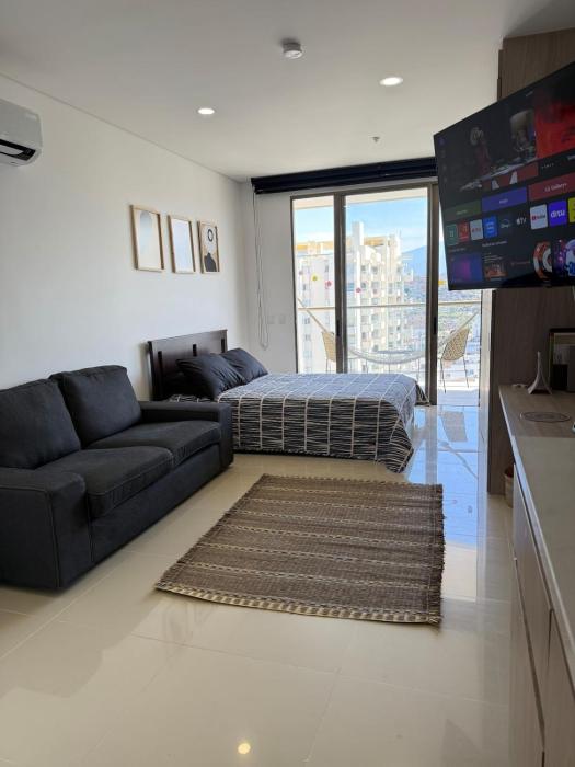 Experience the sea breeze, comfort and style just a click away