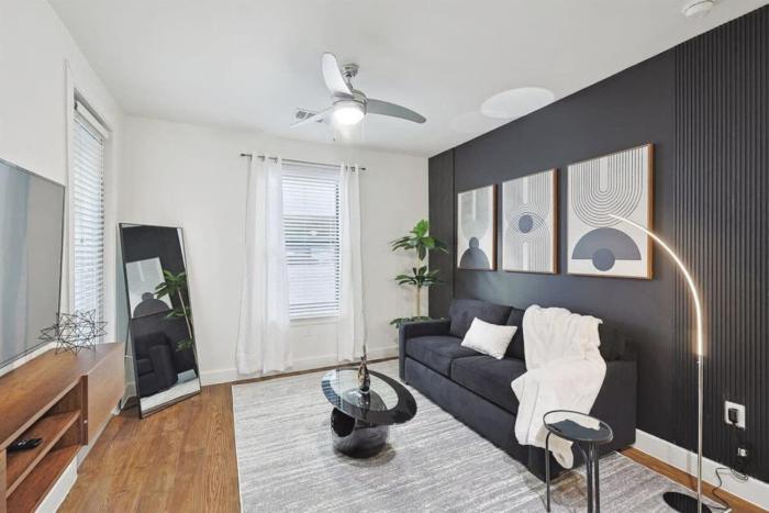 Chic and Stylish 2B near Legacy West Wi-Fi