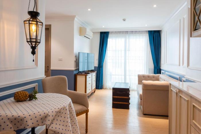 Pearl of Cote dAzur: Seven Seas