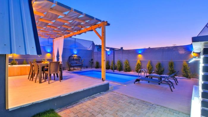 Fethiye 2 bedroom secluded villa with private pool hot tub