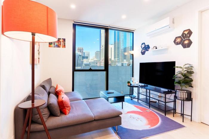 Stylish Melbourne CBD Apartment Prime Location